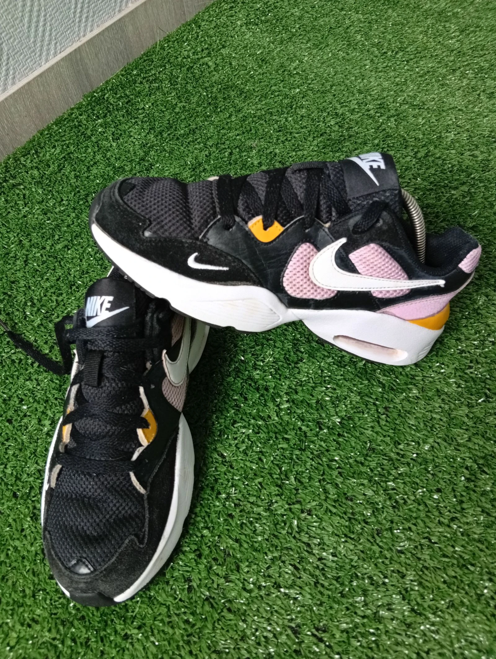 Nike Air Max Excee – Black / Pink / Yellow (Size 37.5) – photo 2